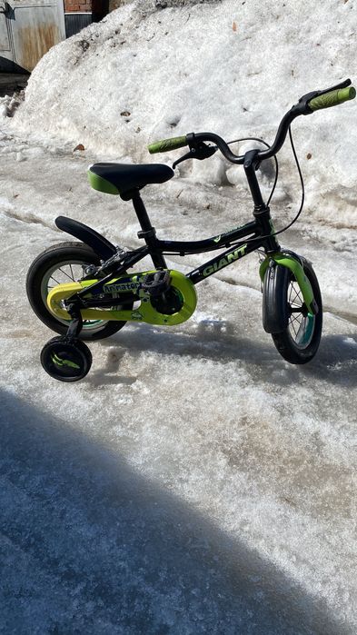 Детский велосипед Giant 12