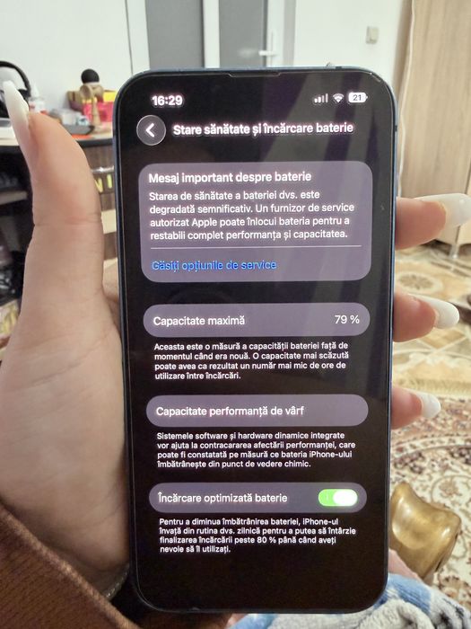 Iphone 13 în stare buna.