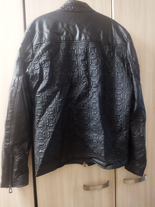 Куртка мужская продам