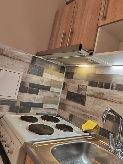 Кухня с електрически уреди