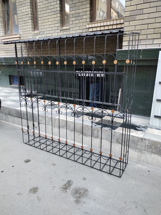 Решётки на окна, навесы  и козырьки.