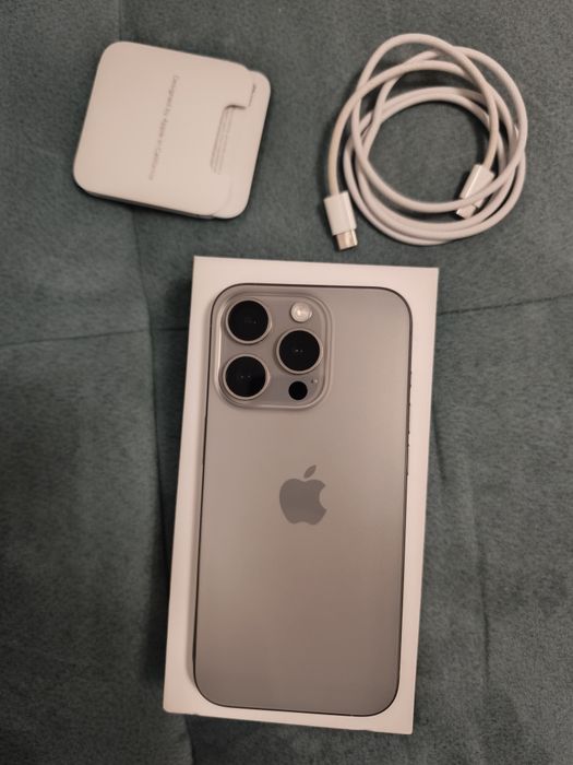 iPhone 15 pro natural titanium 128gb