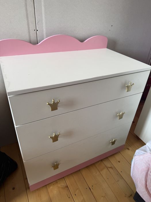 Vand dulap si comoda