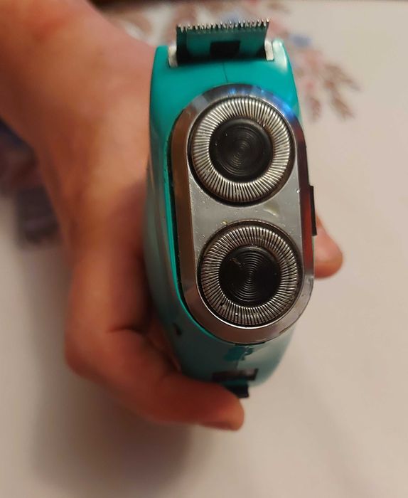 Продается элекробритвы Харьков-33 2 шт.