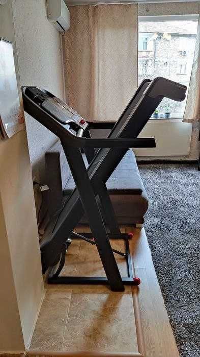 Бягаща пътека Domyos