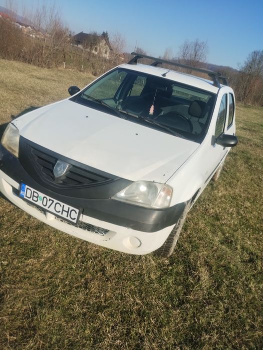 Vând Logan 2005 cu servodirecție.