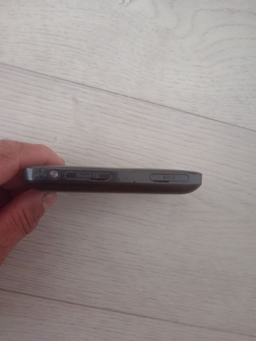 Роутер сатам арзан бағада(жақсы істеп тұр)