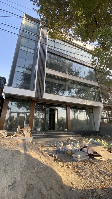 Сдам в аренду здание под клинику или другое ВДОЛЬ ГЛАВНОЙ ДОРОГИ