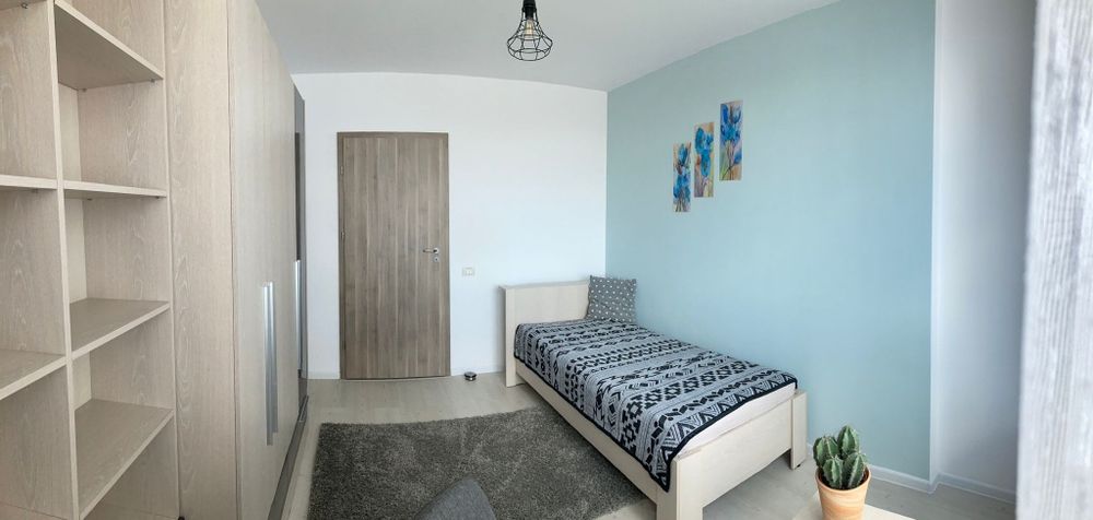 Caut colega de apartament studentă la medicină sau politehnica, in City of Mara, Str Circumvalatiunii Nr 1, camere decomandate