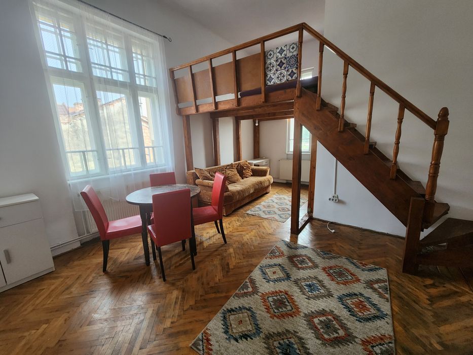 De închiriat apartament cu 1 camera Centru