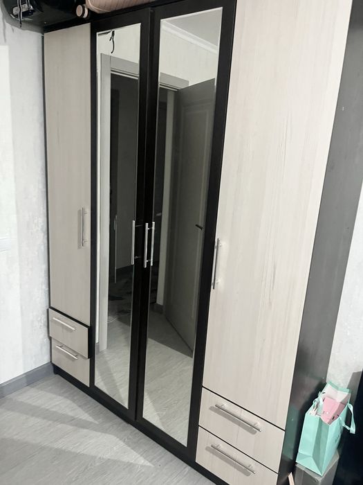 Добрый день! Продам спальный гарнитур , недорого