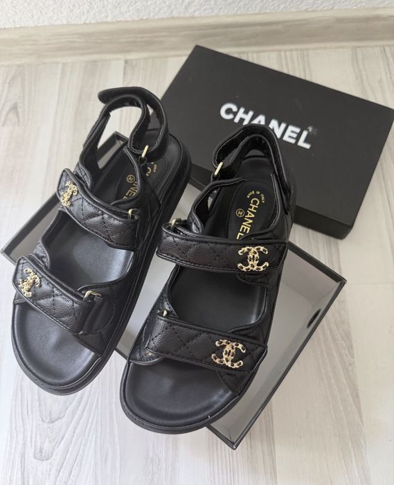 Sandale negre Chanel