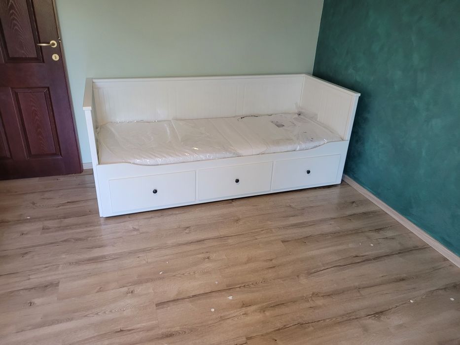 Montez mobila (nu vand)