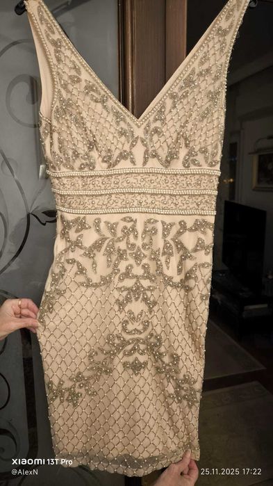 Rochie cocktail Lace & Beads nouă