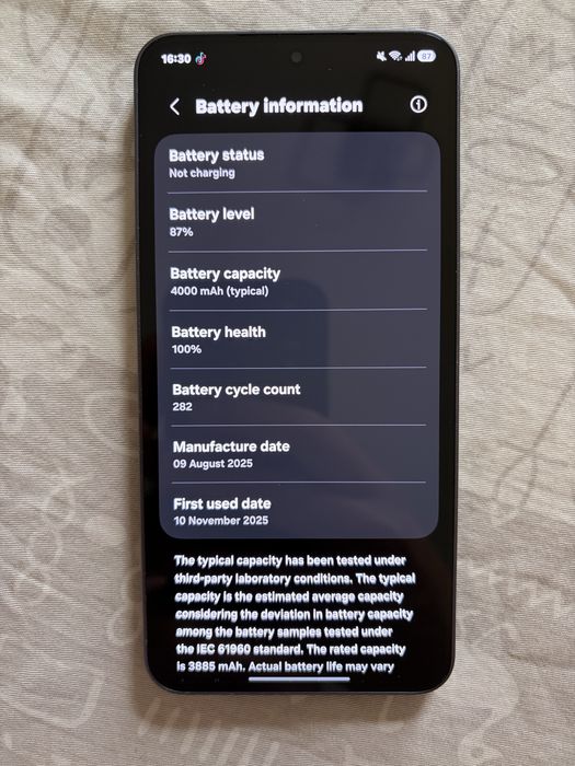 Samsung S25 ca nou, baterie 100%