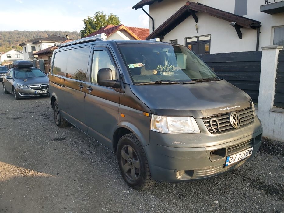 WV T5 7 locuri, inmatriculat