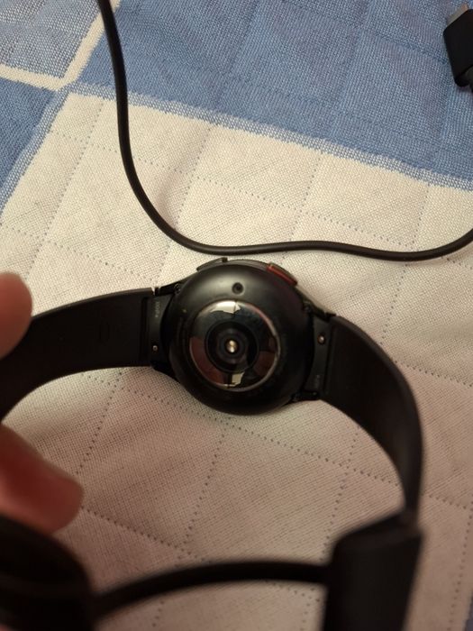 Продам смарт часы galaxy watch 5 pro