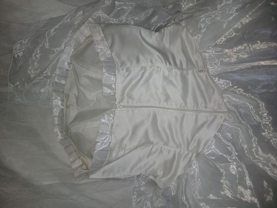 Продам свадебные платье