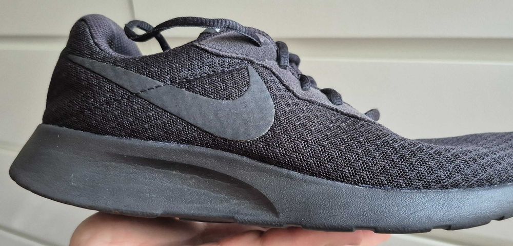 Черни унисекс маратонки Nike (номер 40) - Отлично състояние