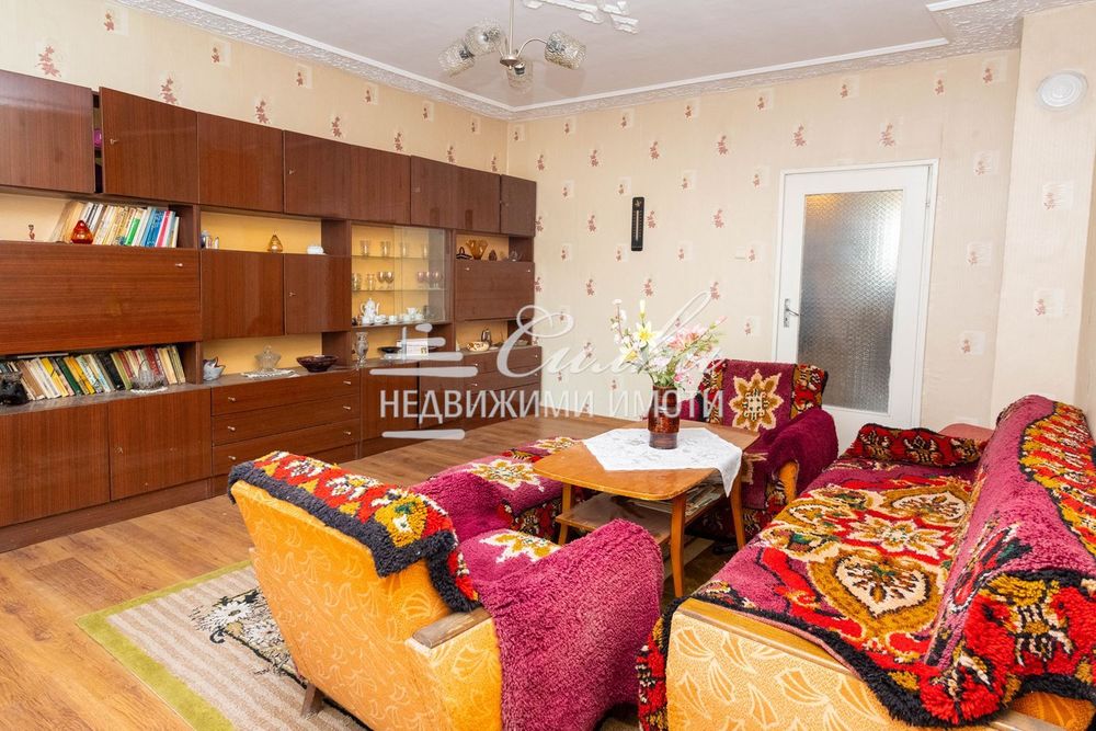 Продава се Тристаен апартамент в Шумен, Болницата - 88 кв.м за 1177 €/кв.м - Снимка #6