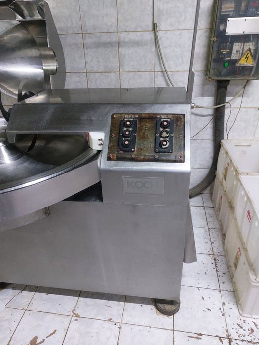 Продам кобасное оборудование.