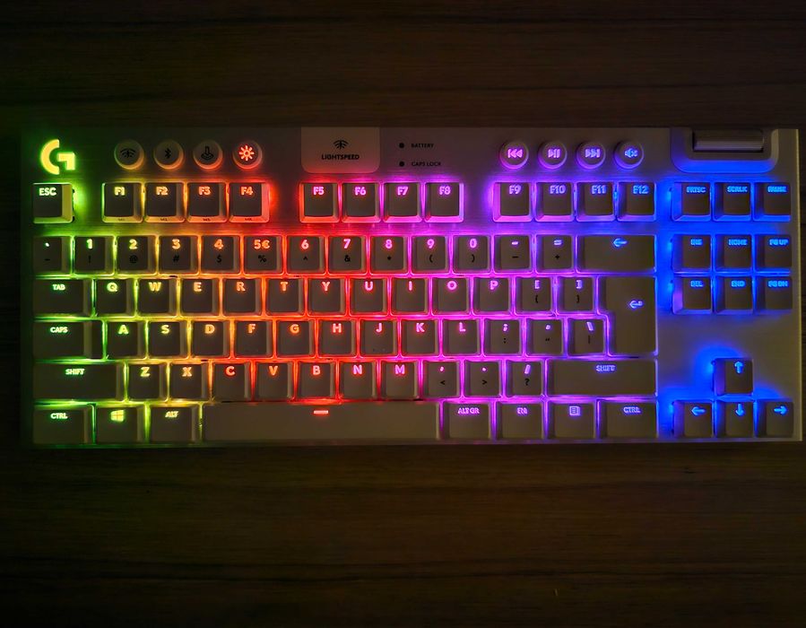 Logitech G915 tkl white lightspeed gaming mechanical keyboard бяла