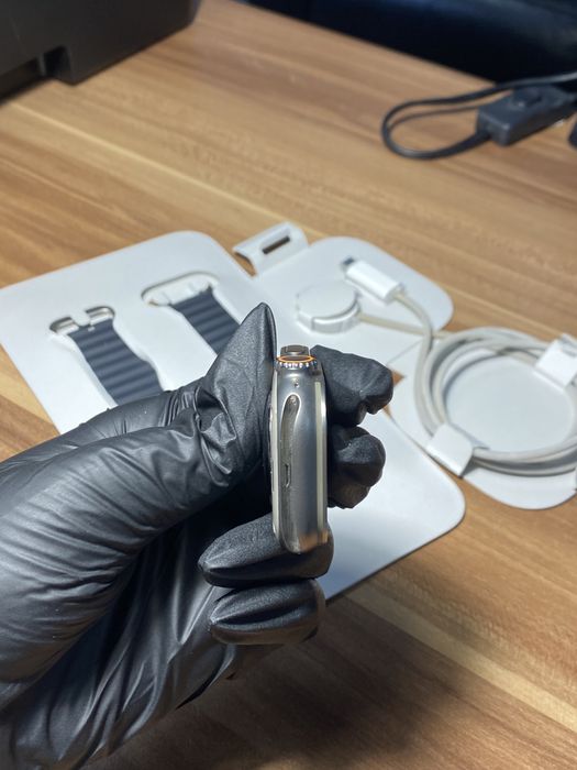 Apple Watch Ultra / 49 mm / Black