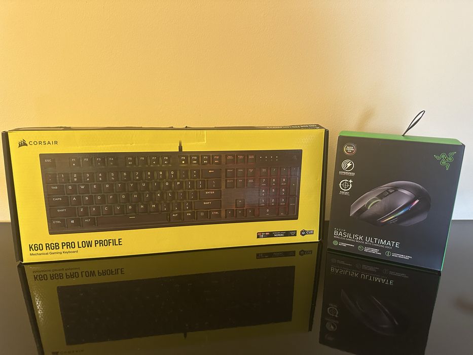 Corsair k60 Клавиатура Нова ! Подарък мишка !