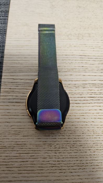 Samsung Galaxy Watch 42 mm (SM-R810) – stare foarte bună + curea metalică magnetică + încărcător