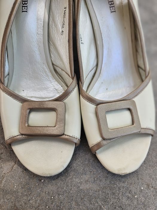 Женские туфли на каблуке