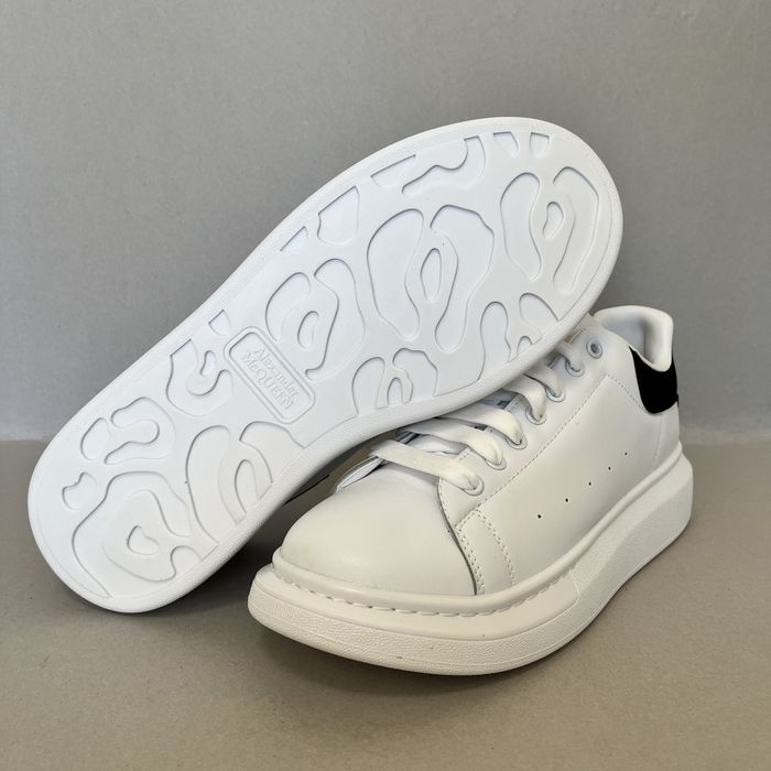 Alexander McQueen "White Black Tail"! НОВИ!