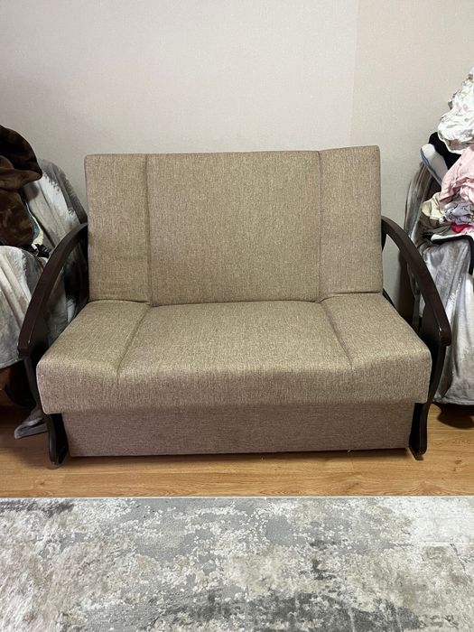 Vand canapea 2 locuri extensibila