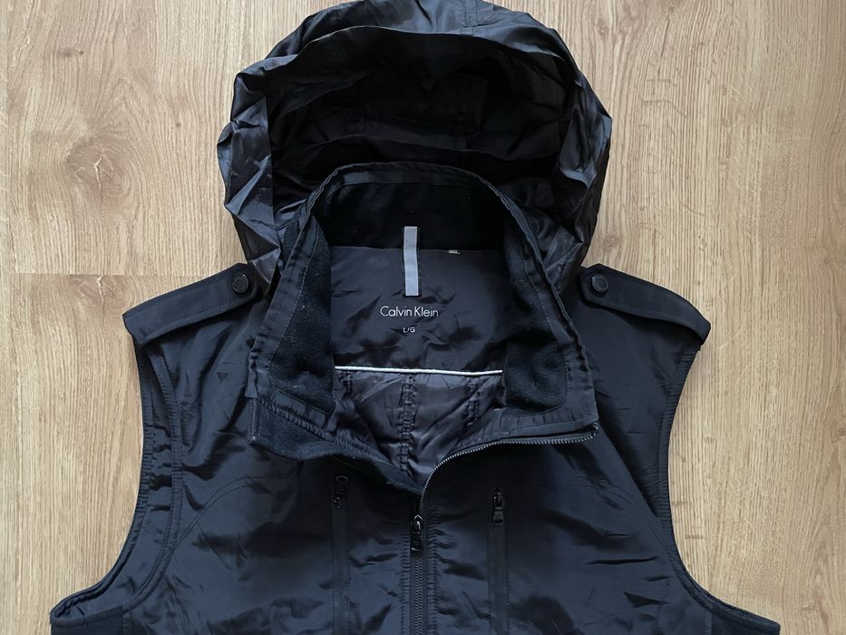 Calvin Klein Black Vest L