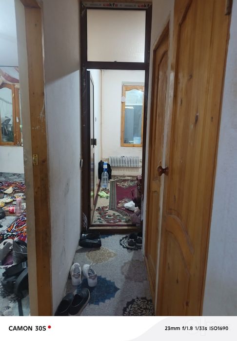 Navoiy shahrida 1 xona 2 xona qilingan uyimiz sotiladi