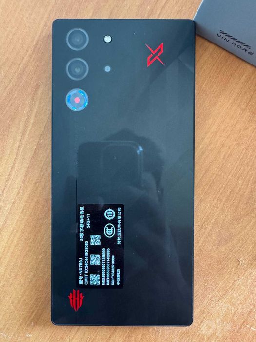 Red Magic 10 Pro+ 24/1TB, идеальное состояние