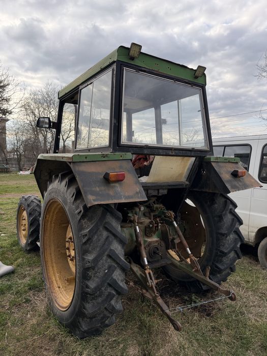 Tractor John Deere 2130