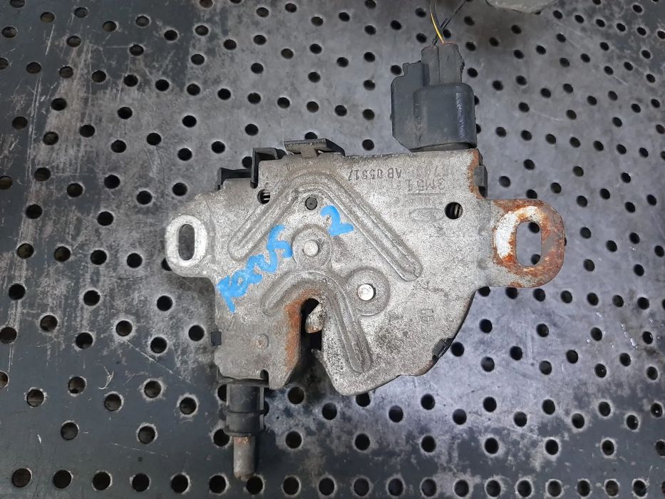 broasca capota ford focus 2 3m5116700ab