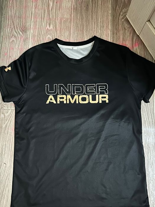 Under armour футболка