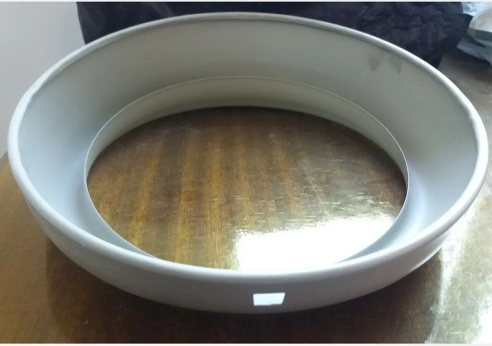 Основа за фар на Трабант НОВА