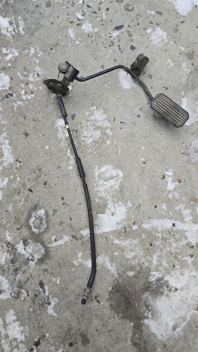 Тросик газа Карина е 1.6 1.8