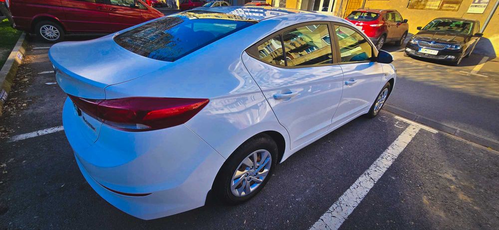 Hyundai Elantra 2016, 1.6 benzina aspirat, 128cp, euro 6, manual