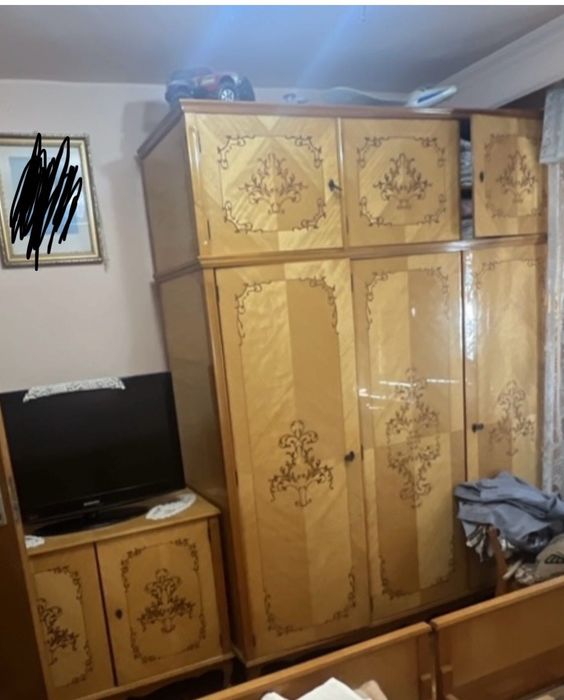 Vand mobila sufragerie, dormitor, biblioteca