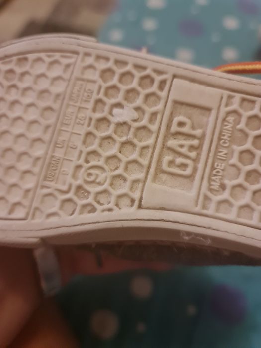 Adidasi disney marimi in foto
