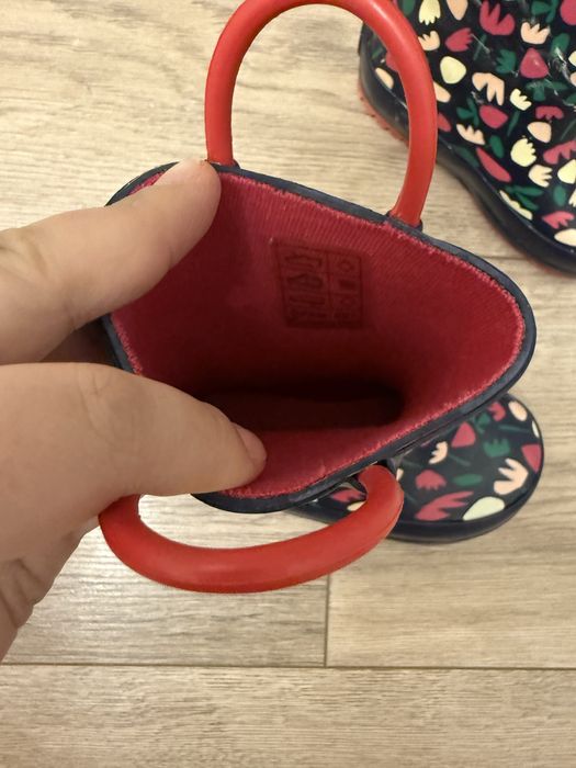 Детские сапожки от дождя