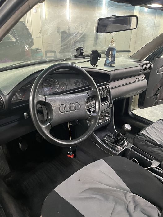 Продам Ауди 100с4