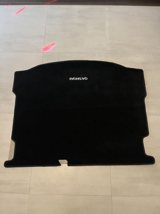 covoraș / tavita de portbagaj pentru Nissan Qashqai.