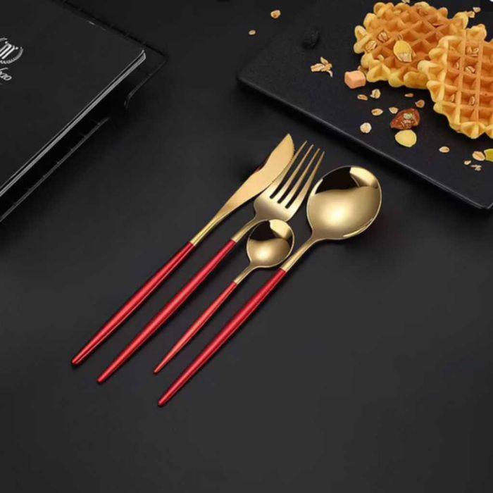 Комплект прибори от 24 части с луксозен дизайн и магнитна кутия