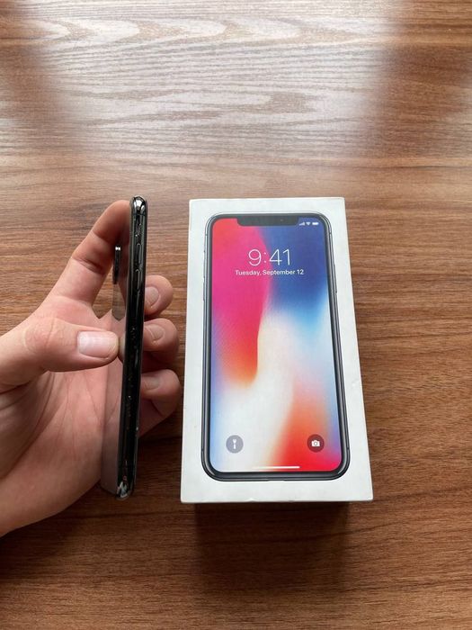 Iphone X 256 GB LL/A america srochna sotladi