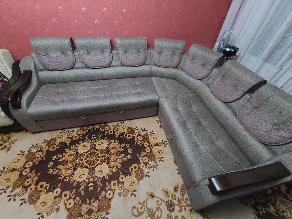 Продается Уголок