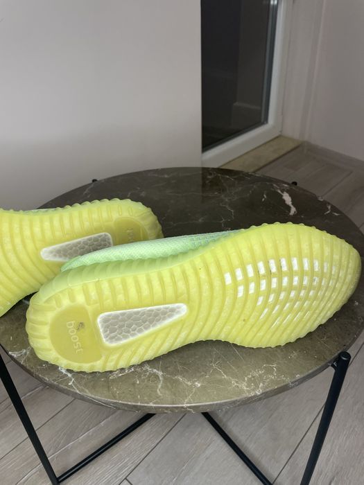 Adidas Yeezy Boost 350